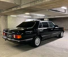 Mercedes-Benz 380 SEL V8 Petrol 1984.