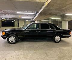Mercedes-Benz 380 SEL V8 Petrol 1984.