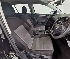 2016 Volkswagen Golf - Image 4/6