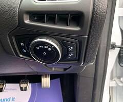 Ford Focus ST-3 - Image 5/10