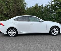 Lexus IS300h Hybrid Executive Sport Edition