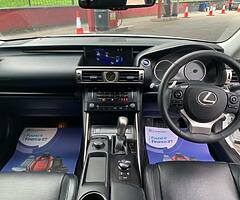 Lexus IS300h Hybrid Executive Sport Edition - Image 5/10
