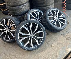 19” VW SANTIAGO ALLOY WHEELS TYRES GOLF VW AUDI SKODA 07544148533