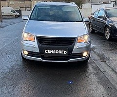 2009 volkswagen touran  2.0ltr tdi sport
