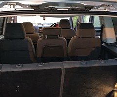 2009 volkswagen touran  2.0ltr tdi sport - Image 4/9