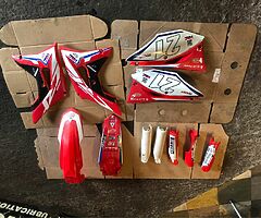 Plastics crf250 18-21