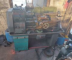 Colchester lathe - Image 4/8