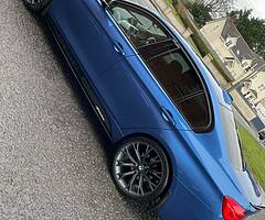 2017 BMW Series 3 - Image 4/10