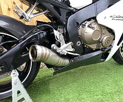 Honda CBR1000RR Fireblade - Image 4/10