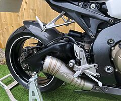 Honda CBR1000RR Fireblade - Image 5/10