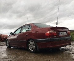 02 toyota avensis - Image 4/7