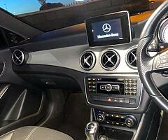 Mercedes CLA 180 - Image 4/10
