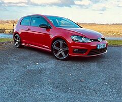 Volkswagen Golf 1.6TDI Highline (R-Line Exterior) - Image 8/9