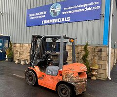 2002 Toyota Forklift - Image 3/7