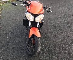 2004 Triumph 955i - Image 3/5