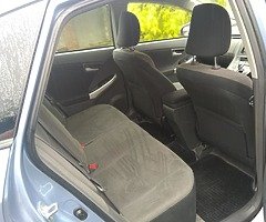 Toyota Prius 2011 - Image 8/10