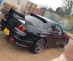 R33 skyline