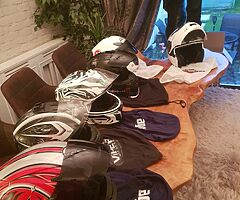 Assorted helmets - Image 6/7