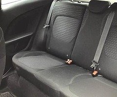 Ford Fiesta 1.1 Zetec 85bhp new model - Image 4/10