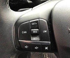 Ford Fiesta 1.1 Zetec 85bhp new model - Image 8/10