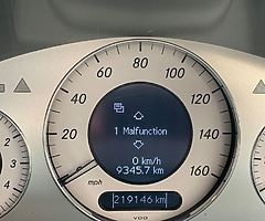 2003 Mercedes-Benz E-Class - Image 9/10