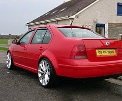Wanted MK4/BORA JAZZ BLUE OR RED