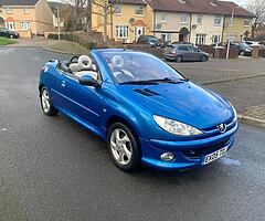 2010 Ford Focus - Image 9/10
