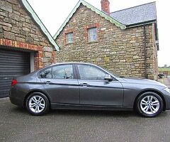 2017 BMW Series 3 - Image 4/10