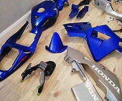 CBR 600RR parts - Image 10/10