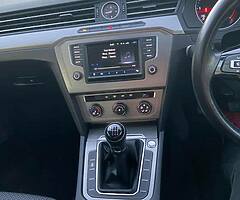 172 VW Passat 1.6 - Image 3/7