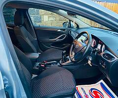 2016 VAUXHALL ASTRA - Image 4/10
