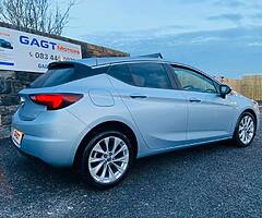 2016 VAUXHALL ASTRA - Image 8/10