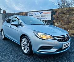 2016 VAUXHALL ASTRA - Image 9/10