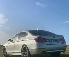 BMW 5 Series SE - Image 6/10