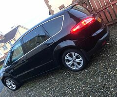 2010 Ford S-Max