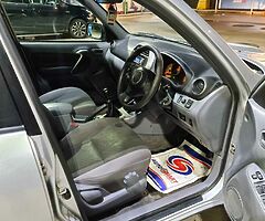 2003 Toyota RAV4