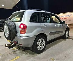 2003 Toyota RAV4 - Image 9/10