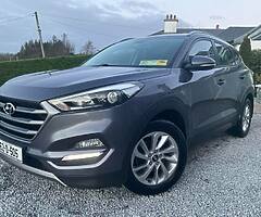 162 HYUNDAI TUSCON EXECUTIVE SATNAV SPOTLESS 108,000 MILES 6 SPEED - Image 7/10