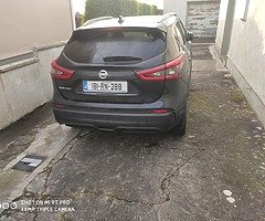 Nissan Qashqai SV - Image 6/9