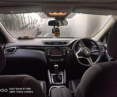 Nissan Qashqai SV - Image 7/9