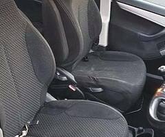 Car - Image 7/9