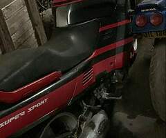 1990 CBR 1000 30 k on clock . Needs carbs cleaned from sitting. Open to offers and trades