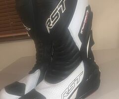 Motorcycle gear