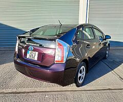 2014 TOYOTA PRIUS SELF CHARGING HYBRID