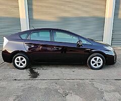 2014 TOYOTA PRIUS SELF CHARGING HYBRID - Image 3/10