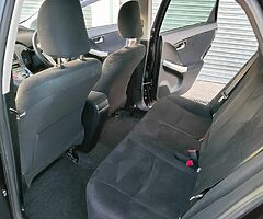 2014 TOYOTA PRIUS SELF CHARGING HYBRID - Image 6/10
