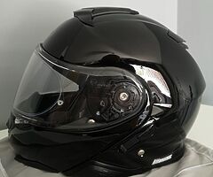 New Shoei Neotec 2 Flip Front Helmet and Sena SRL-01 Bluetooth Communication System - Image 7/9