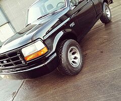 1992 Ford F-150 · Short Bed