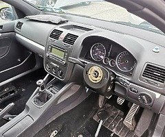 Breaking a MK5 GTI - Image 4/6