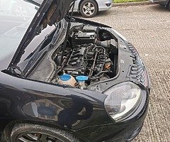 Breaking a MK5 GTI - Image 5/6